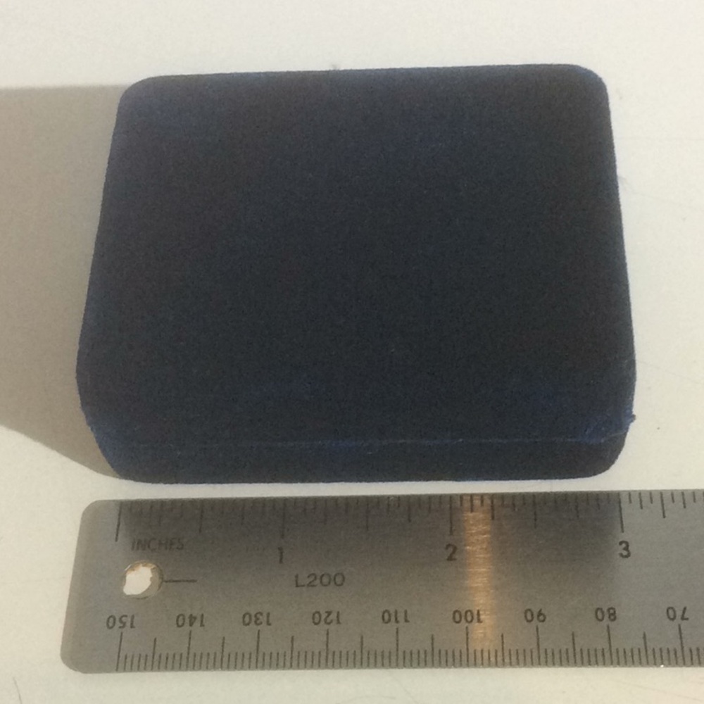 Fujitsu Silver Tone Tie Clip Men's Computer Memory Chip Blue Velvet Case Box - Picture 3 of 3